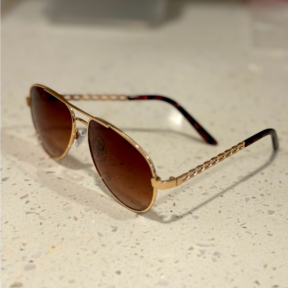 Sunglasses 🕶️